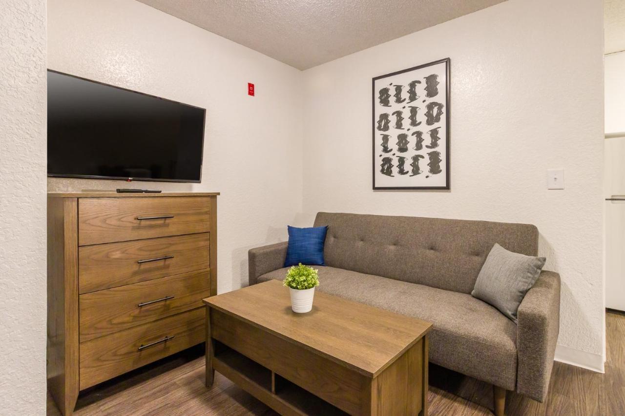 Intown Suites Extended Stay Select Hampton Va Экстерьер фото
